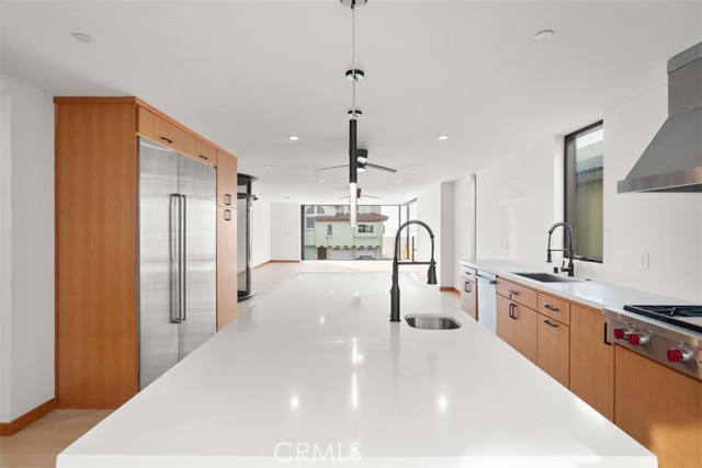 Detail Gallery Image 7 of 54 For 3932 Ocean Drive, Oxnard,  CA 93035 - 3 Beds | 2/1 Baths