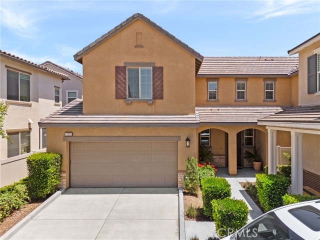 Detail Gallery Image 1 of 41 For 3170 E Painted Crescent St, Ontario,  CA 91762 - 4 Beds | 3 Baths