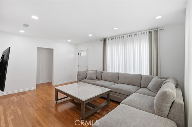 12824 Osborne photo 11