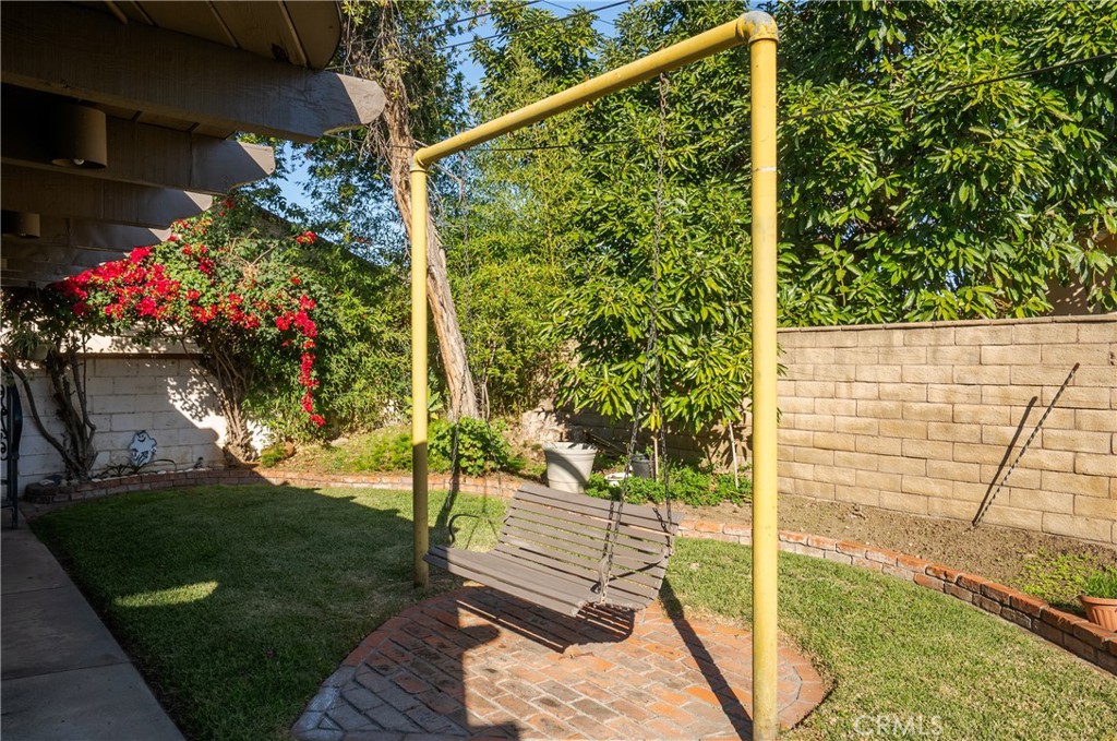 MLS #WS25268192 image #19