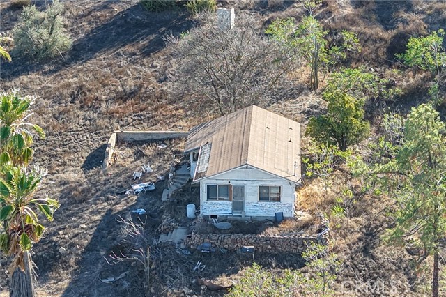 Detail Gallery Image 2 of 11 For 17751 Lake Mathews, Perris,  CA 92570 - 2 Beds | 1 Baths