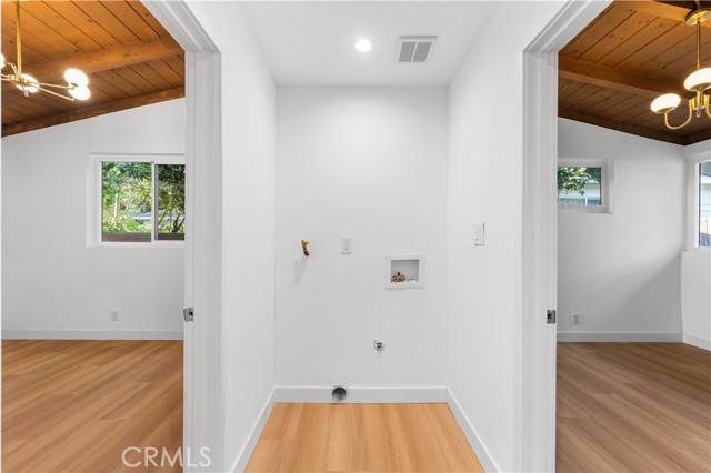 Detail Gallery Image 37 of 73 For 8513 Fullbright Ave, Winnetka,  CA 91306 - 4 Beds | 2 Baths