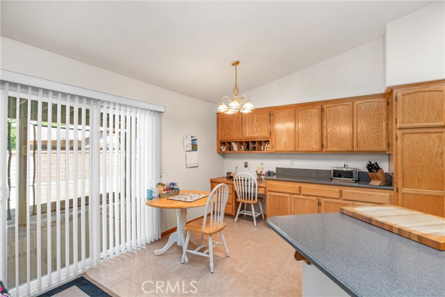 Detail Gallery Image 9 of 24 For 12902 Casco, Apple Valley,  CA 92308 - 3 Beds | 2 Baths