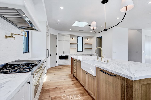 1400 Esplanade, Redondo Beach, California 90277, 4 Bedrooms Bedrooms, 0 ,4 BathroomsBathrooms,Residential,For Sale,Esplanade,0,SB26127556