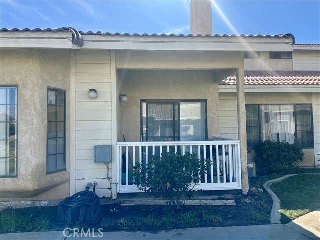 43731 8th E Street, Lancaster CA: https://media.crmls.org/medias/9dd1f082-433f-48b4-a904-0728eeadf2a3.jpg