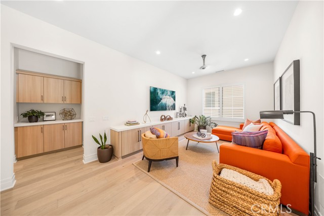 137 Prestigo, Irvine CA: https://media.crmls.org/medias/9dd2d7a6-382f-4282-83ca-c150025b5575.jpg