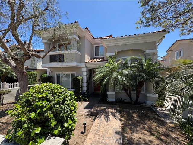 Detail Gallery Image 1 of 26 For 2118 Clark Ln a,  Redondo Beach,  CA 90278 - 4 Beds | 3/1 Baths