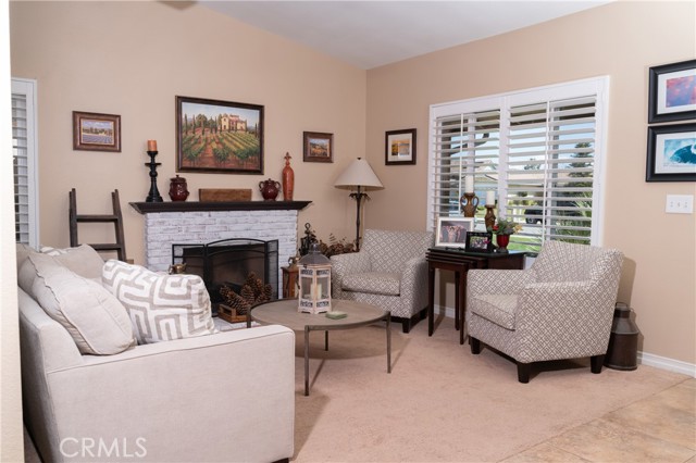 Detail Gallery Image 6 of 24 For 12883 Glenmere Dr, Moreno Valley,  CA 92553 - 4 Beds | 2 Baths