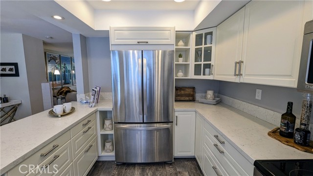 Detail Gallery Image 22 of 49 For 861 America Way, Del Mar,  CA 92014 - 2 Beds | 2/1 Baths