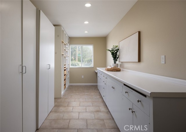 Detail Gallery Image 29 of 38 For 1032 Saint John Pl, North Tustin,  CA 92705 - 4 Beds | 2/1 Baths