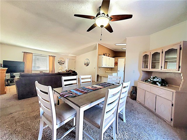 Detail Gallery Image 10 of 48 For 21621 Sandia Rd #65,  Apple Valley,  CA 92308 - 3 Beds | 2 Baths