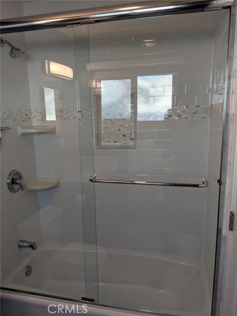 Detail Gallery Image 6 of 12 For 12028 Brookshire, Downey,  CA 90242 - 2 Beds | 2 Baths