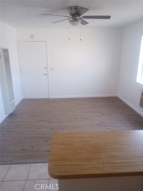16315 Juniper Street, Hesperia CA: https://media.crmls.org/medias/9dd6b614-926a-4beb-879c-91a2fc414157.jpg