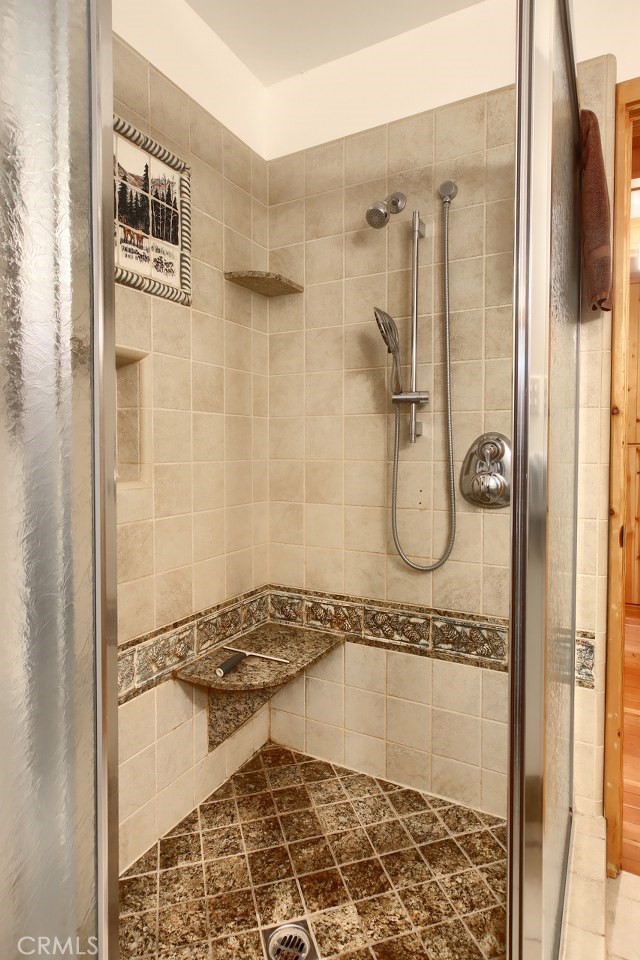 Detail Gallery Image 28 of 52 For 2590 Yosemite Pines Ln, Wawona,  CA 95389 - 5 Beds | 2 Baths