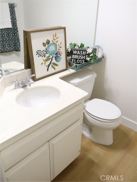 Detail Gallery Image 16 of 33 For 1121 San Marino Ct #101,  Corona,  CA 92881 - 2 Beds | 2/1 Baths