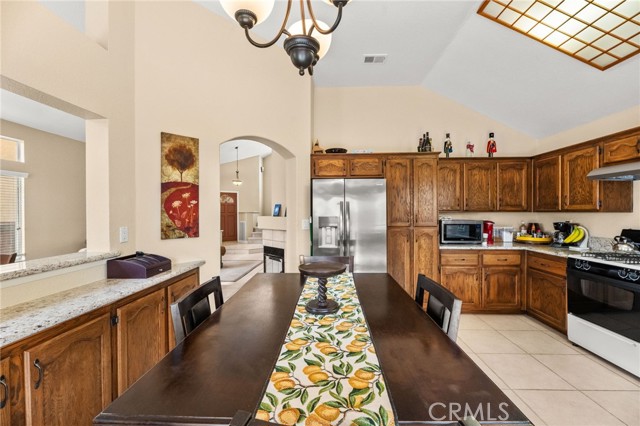 40723 Mountain Pride, Murrieta CA: https://media.crmls.org/medias/9dd7e679-4fac-4587-bcfb-abb6bfab1827.jpg