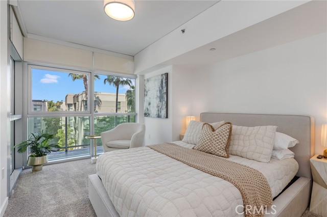 Detail Gallery Image 17 of 27 For 13650 Marina Pointe Dr #506,  Marina Del Rey,  CA 90292 - 2 Beds | 2 Baths