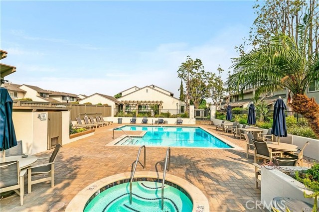 Detail Gallery Image 42 of 44 For 17416 via Lindo #101,  Tustin,  CA 92780 - 3 Beds | 2 Baths