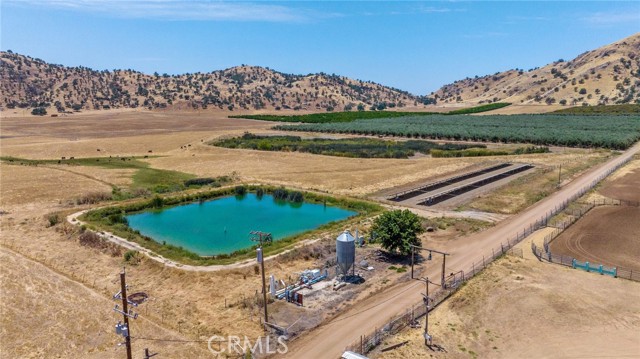 19400 398, Woodlake CA: https://media.crmls.org/medias/9dd88ec3-9c40-4042-a323-62265f64efba.jpg
