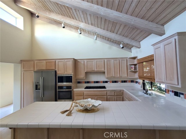 Detail Gallery Image 24 of 41 For 117 S Prospect Ave #a, Redondo Beach,  CA 90277 - 4 Beds | 2/1 Baths