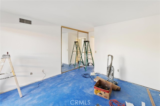 Detail Gallery Image 12 of 28 For 5798 Los Coyotes, Palm Springs,  CA 92264 - 2 Beds | 2 Baths