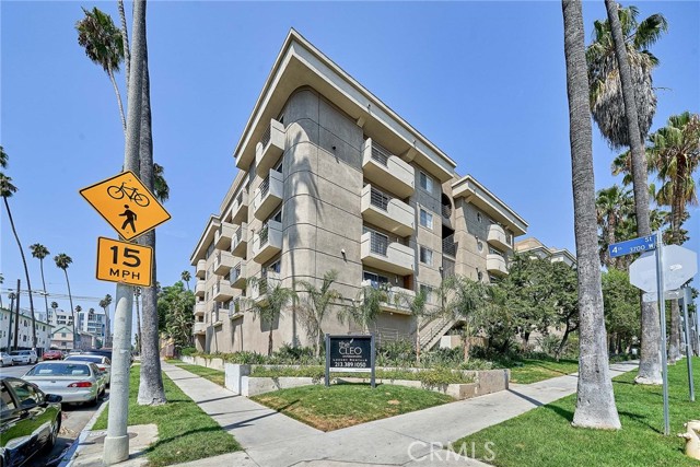 Detail Gallery Image 3 of 21 For 345 S Alexandria Ave #212,  Los Angeles,  CA 90020 - 2 Beds | 2 Baths