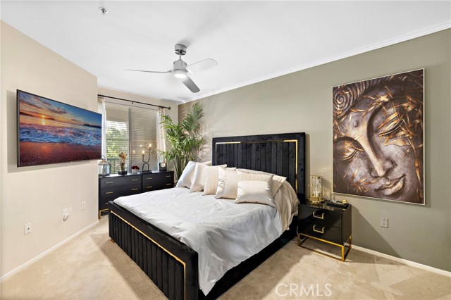 3247 Watermarke Place, Irvine CA: https://media.crmls.org/medias/9dd9026d-bbf7-4d8e-88dd-f110520e42c6.jpg