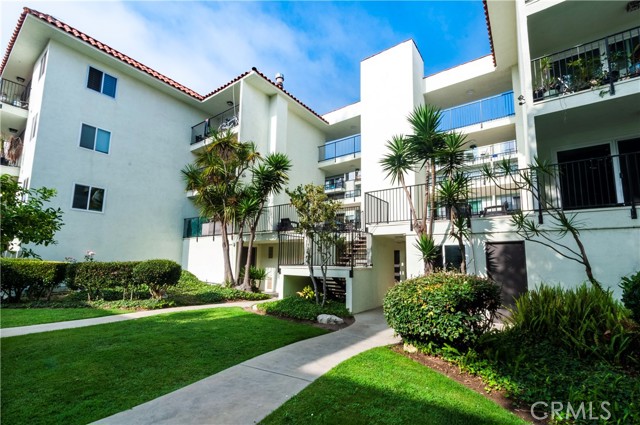 1720 Ardmore Avenue, Hermosa Beach, California 90254, 1 Bedroom Bedrooms, ,Residential,Sold,Ardmore,PV21177003