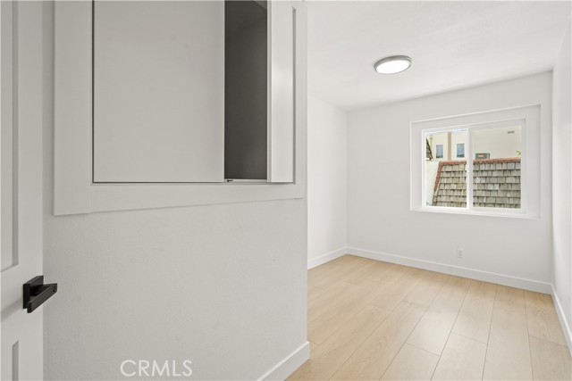 Detail Gallery Image 31 of 49 For 7010 a Lennox Ave a,  Van Nuys,  CA 91405 - 4 Beds | 2 Baths