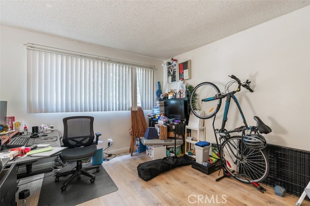 820 N Raymond Avenue, Pasadena CA: https://media.crmls.org/medias/9ddae4ab-dee4-4c8a-a8d5-b8936d2e9fdf.jpg