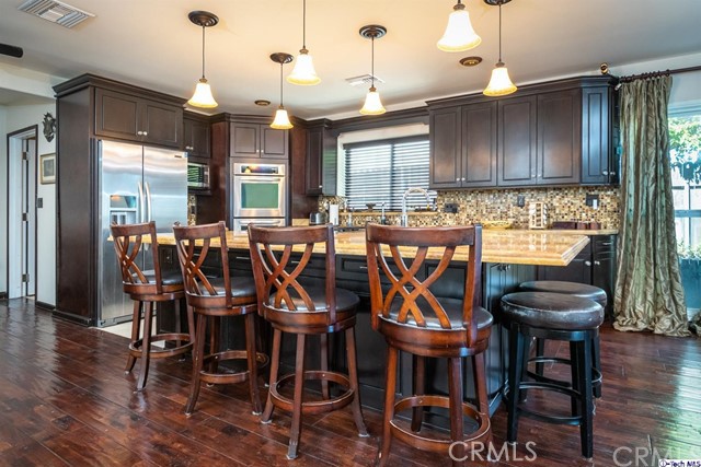 4 Bed Home for Sale in Tujunga, California