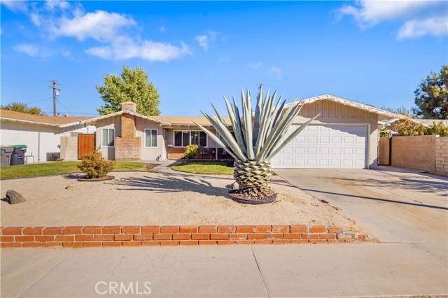 Detail Gallery Image 1 of 23 For 37328 50th St, Palmdale,  CA 93552 - 4 Beds | 2 Baths