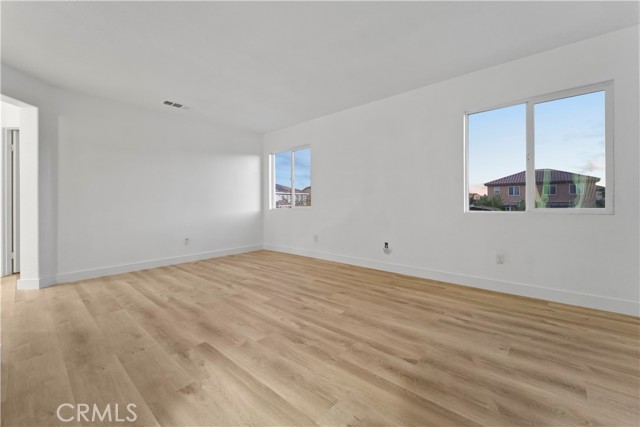 Detail Gallery Image 13 of 26 For 14483 Wapiti Way, Victorville,  CA 92394 - 4 Beds | 2/1 Baths