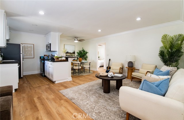 Detail Gallery Image 2 of 25 For 1725 Loma Ave #18,  Long Beach,  CA 90804 - 2 Beds | 1 Baths