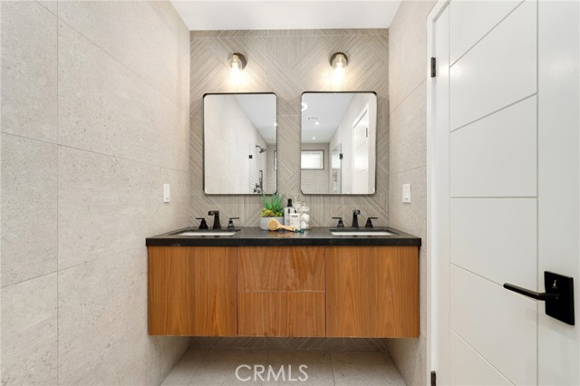 Detail Gallery Image 17 of 29 For 17822 Aberdeen Ln, Villa Park,  CA 92861 - 4 Beds | 3 Baths
