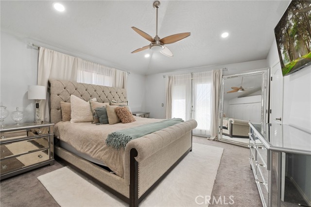9925 Sierra Vista Road, Phelan CA: https://media.crmls.org/medias/9dde87a0-b415-4b7b-9a21-3a09a47f79c5.jpg