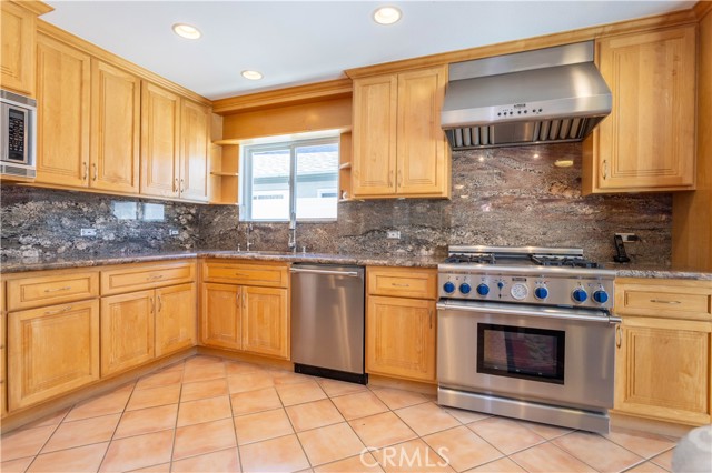 20357 Fairweather Street, Canyon Country CA: https://media.crmls.org/medias/9ddf111f-e92d-4622-9f21-b2e0c3cf4e1d.jpg