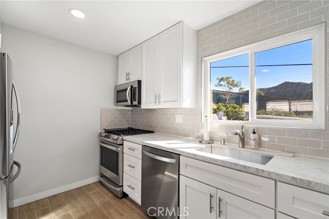 Detail Gallery Image 11 of 41 For 21711 Wesley #D,  Laguna Beach,  CA 92651 - 2 Beds | 1 Baths