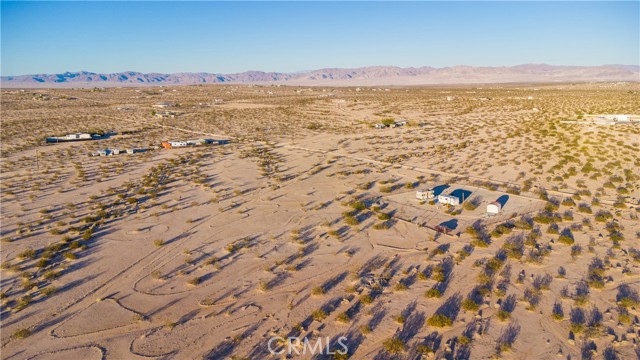 Detail Gallery Image 2 of 18 For 1188 Mile Square, Joshua Tree,  CA 92252 - – Beds | – Baths