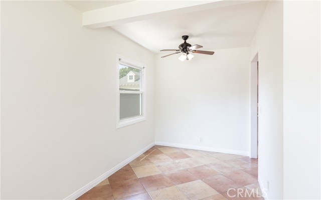 7441 Sylvia Avenue, Reseda CA: https://media.crmls.org/medias/9de20ea9-3202-4b0e-b7e2-d1088345d9bd.jpg