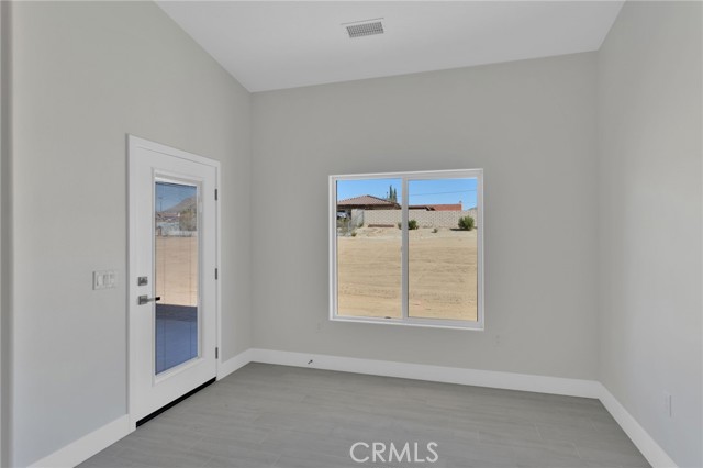 Detail Gallery Image 29 of 50 For 16339 Rimrock Rd. Rd, Apple Valley,  CA 92307 - 4 Beds | 3/1 Baths