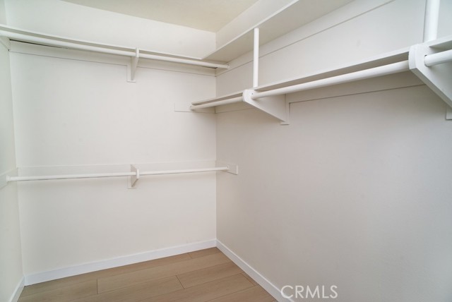 Detail Gallery Image 11 of 17 For 21650 Burbank #115,  Woodland Hills,  CA 91367 - 2 Beds | 2 Baths