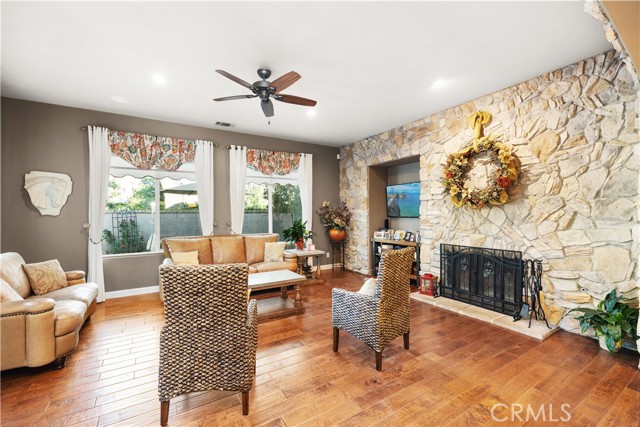 Detail Gallery Image 18 of 55 For 43856 Carentan, Temecula,  CA 92592 - 4 Beds | 2/1 Baths