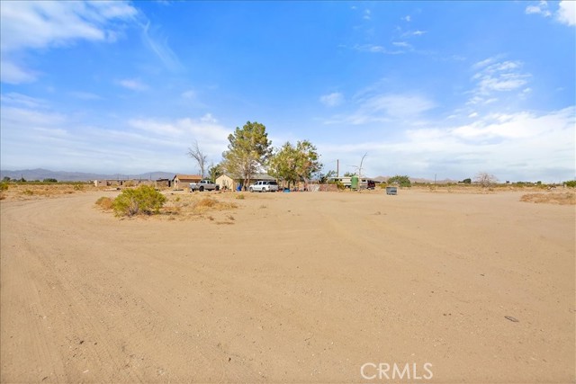 34774 Old Woman Springs Road, Lucerne Valley, California 92356, ,Residential Income,For Sale,34774 Old Woman Springs Road,CRCV24040034