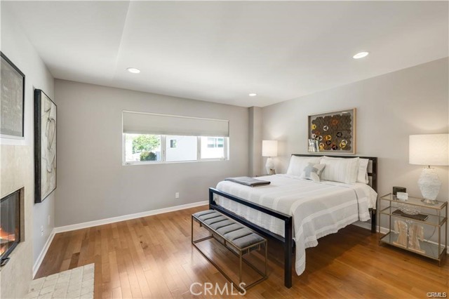 Detail Gallery Image 9 of 22 For 505 .5 Poinsettia Ave, Corona Del Mar,  CA 92625 - 2 Beds | 2/1 Baths