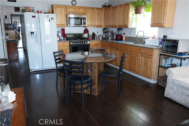 Detail Gallery Image 34 of 40 For 611 W 91st, Los Angeles,  CA 90044 - 3 Beds | 2 Baths