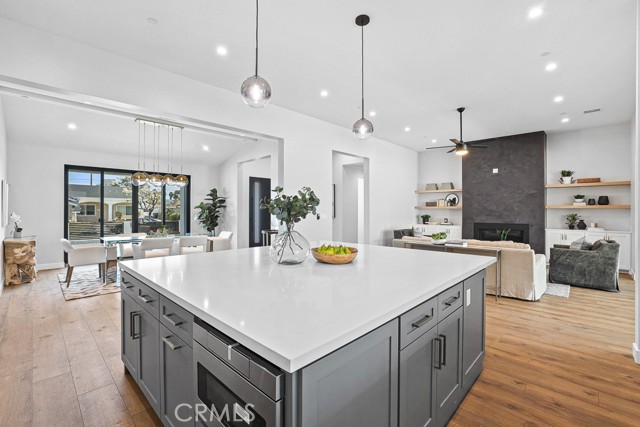 Detail Gallery Image 13 of 50 For 11221 Davenport Rd, Rossmoor,  CA 90720 - 5 Beds | 6 Baths
