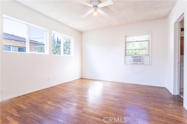 Detail Gallery Image 21 of 33 For 7701 Orion Ave, Van Nuys,  CA 91406 - 3 Beds | 2 Baths