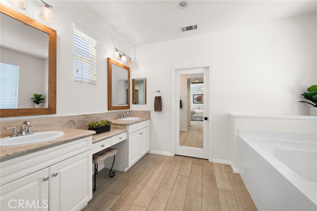 18 Duskywing, Ladera Ranch CA: https://media.crmls.org/medias/9de9718c-dbf4-47fd-b5fe-78b60eda0f4b.jpg