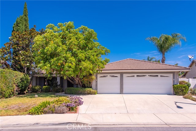 3135 Starling Avenue photo 1